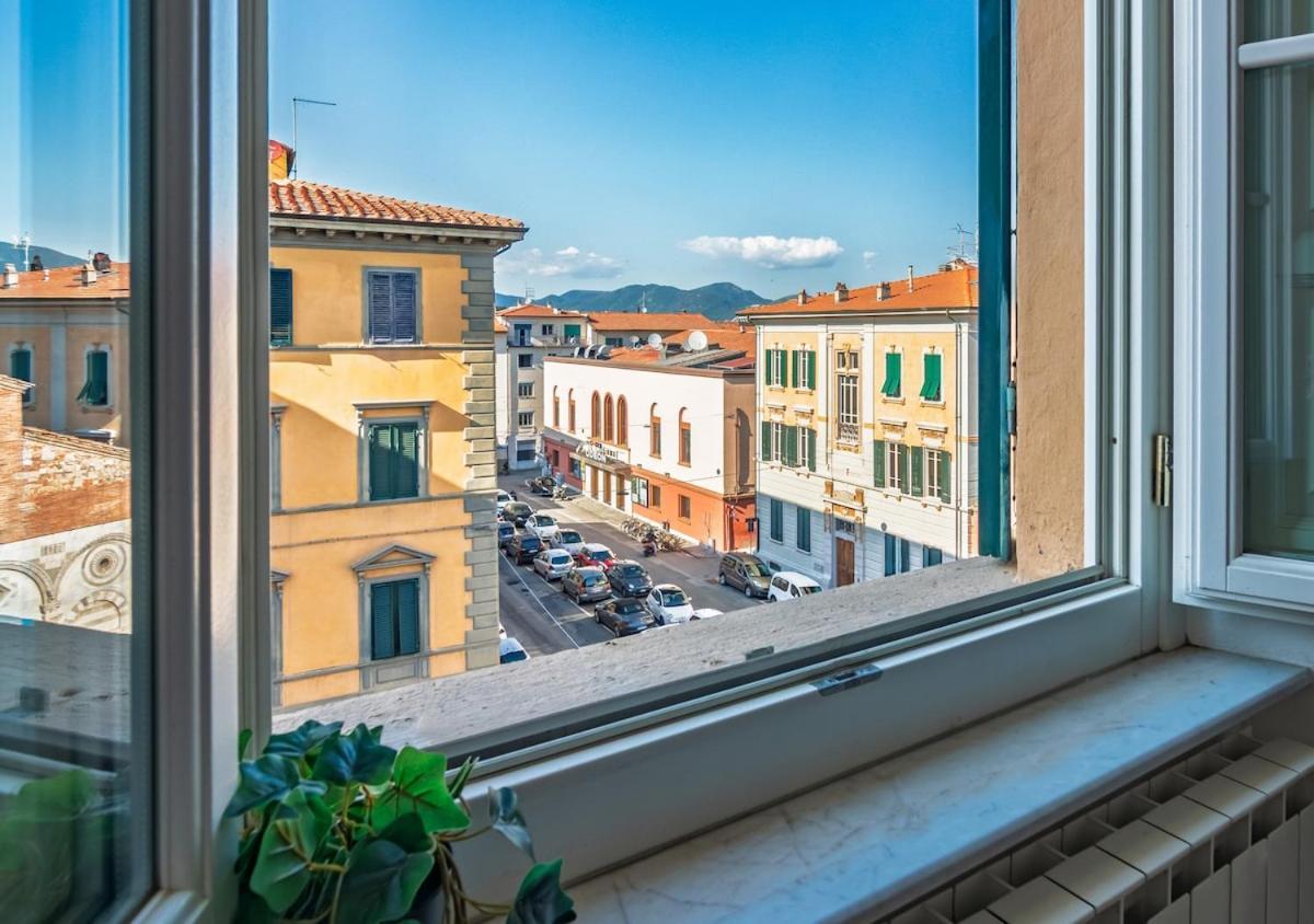 -cavour 8- 3 With Views - Near The Tower Apartment *